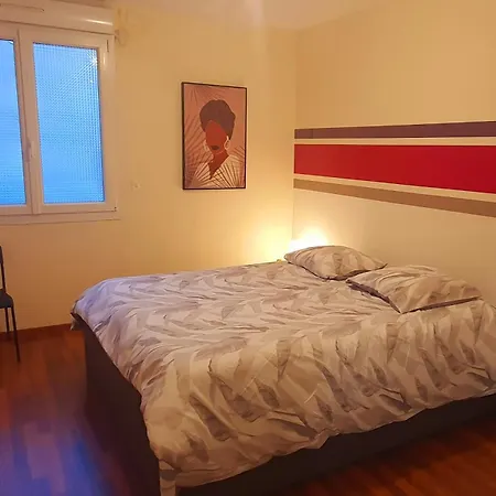 The Family - Bel 4/6 Places